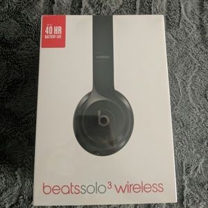 NEW Beats Solo 3 Wireless